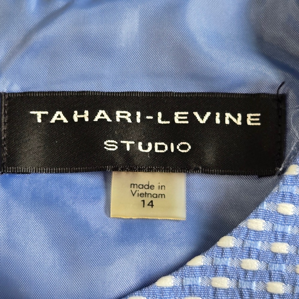 Tahari-Levine Studio Sheath Dress Womens 14 Blue Textured Gold Button 8127M509 - Picture 3 of 8
